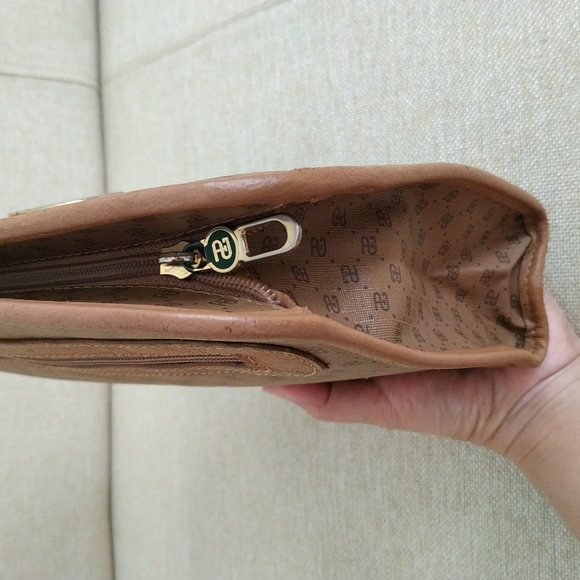 Paolo Gucci Wallet - Picture 5 of 12